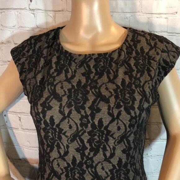 Big Strike Floral Applique Cap Sleeve Peplum Top M - Picture 2 of 10